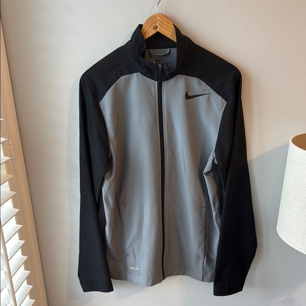 Nike Men's Performance Black and Gray Zip Jacket